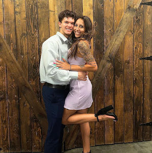 Meet your Posher, Bailey